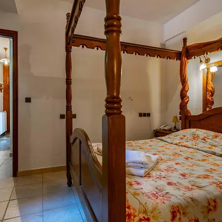 Papachristou 公寓式酒店 3*