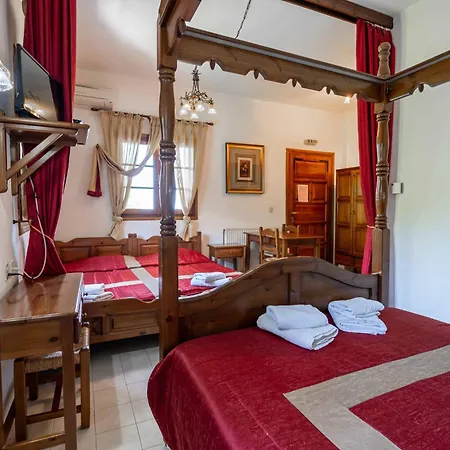 Papachristou 公寓式酒店 3*