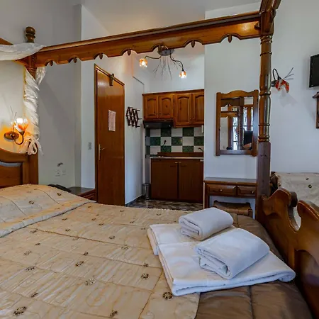 Papachristou Aparthotel 2*