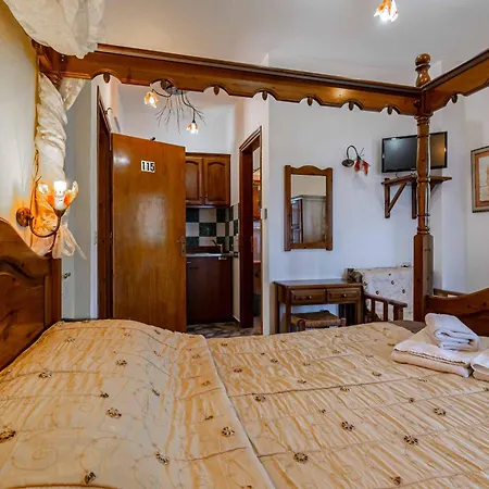 Papachristou Aparthotel 2*