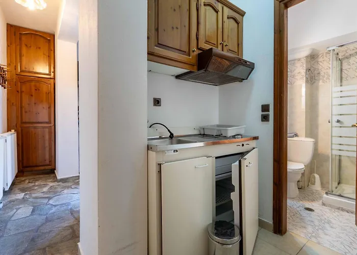 Papachristou Aparthotel 3*