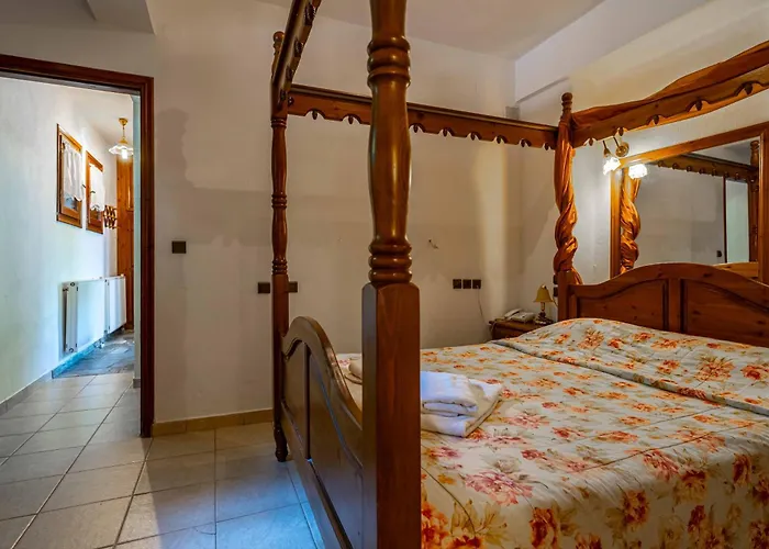 Papachristou Aparthotel 3*