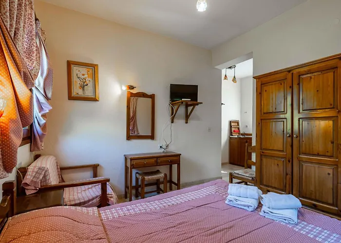 Papachristou Aparthotel 3*